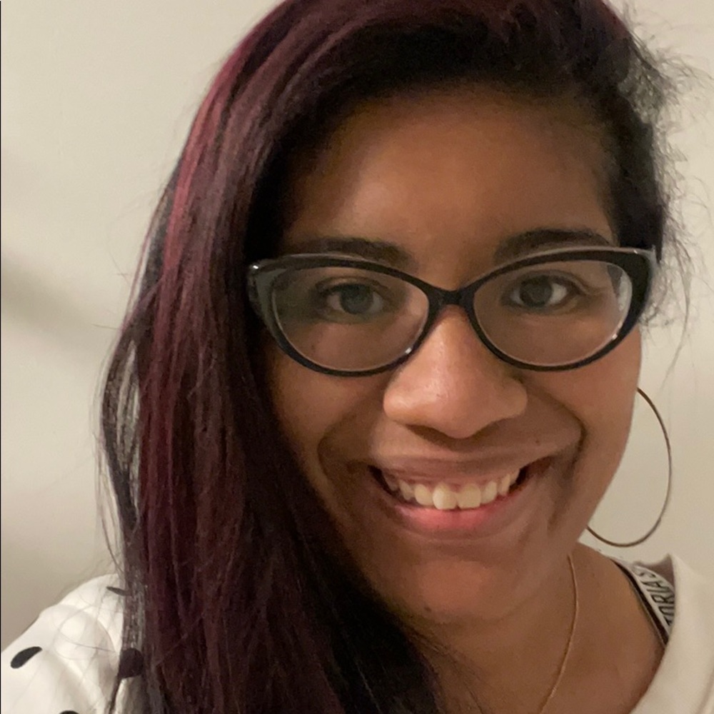 Meet your Posher, Julia